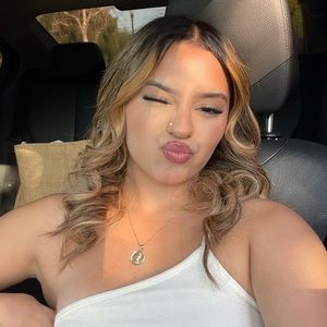 Meet your Posher, Priscilla